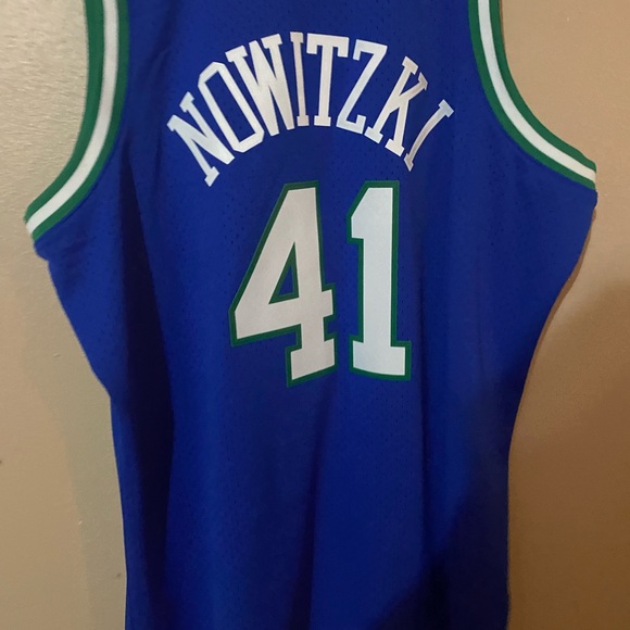 DALLAS MAVERICKS AUTHENTIC THROW BACK - DIRK - Picture 2 of 2